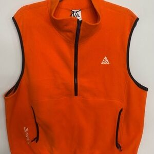 Nike ACG Wolf Tree Polartec Vest Safety Orange Black Men's Size L HJ2468-819 New